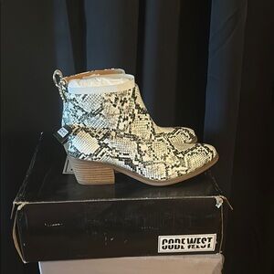 Black and White Snakeskin Ankle Boots inside zipper